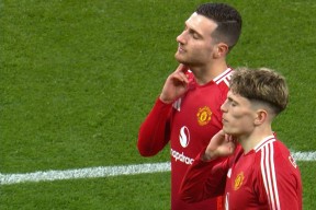 华体会登陆-包含AC米兰战平利物浦，格列兹曼补时绝平欧联杯的词条