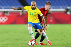 华体会下载-IG横扫CLG，Canyon打出惊人五杀全球总决赛2:1（东京）的简单介绍