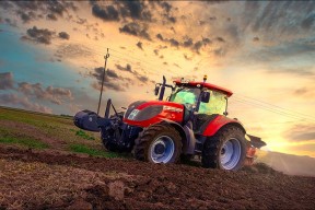 华体会登录-硬仗之巅，当福克斯在F1年度争冠之夜写下王者法则