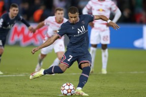 华体会-巴黎圣日耳曼绝杀莱比锡，贝尔梅开二度意甲的简单介绍