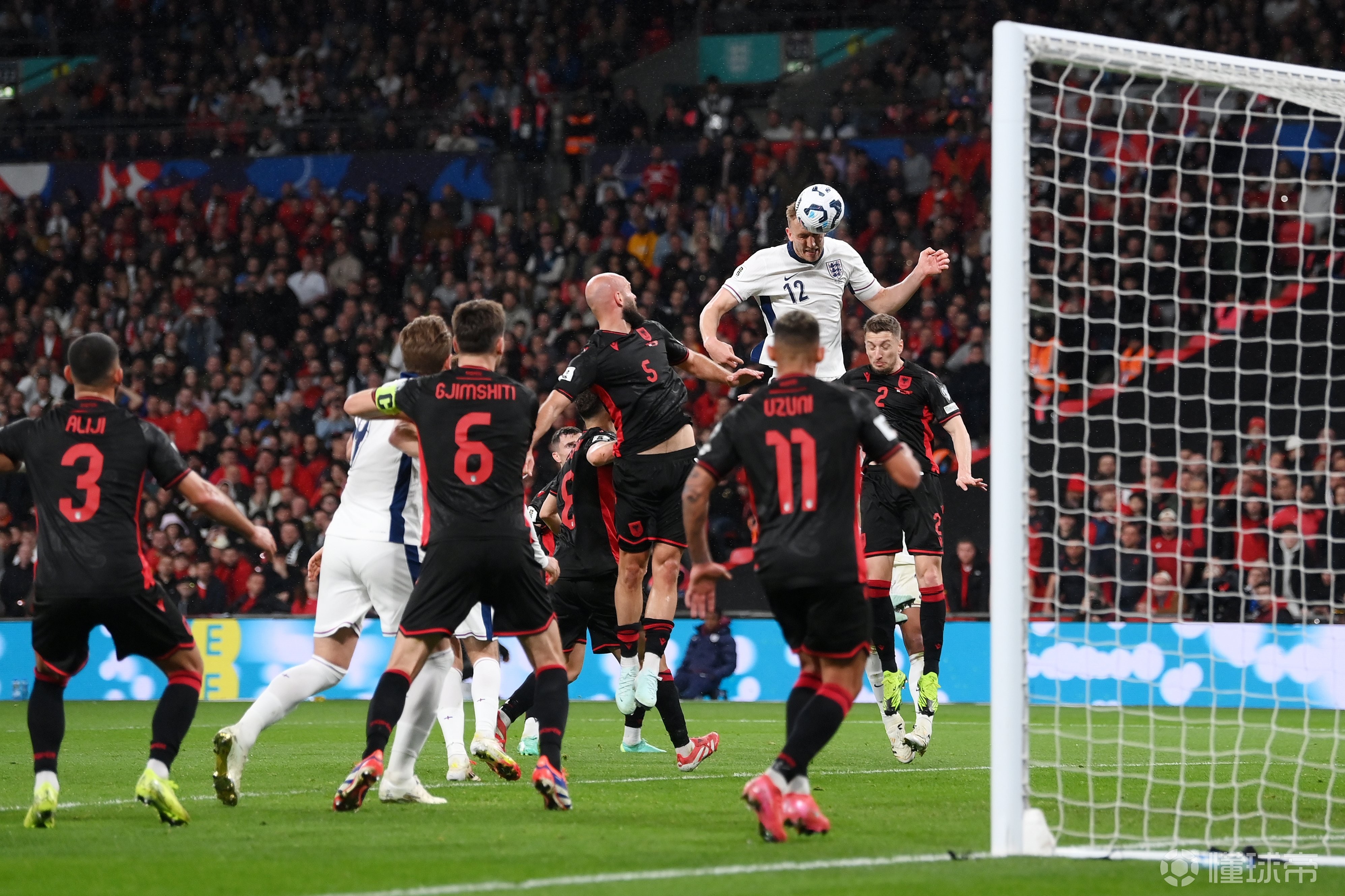 华体会体育-英格兰鏖战塞内加尔，阿拉巴打破历史纪录  第2张